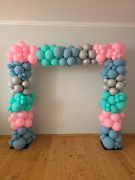 XL (2m x 2m) Teleskopgestell mit Latex-Luftballons in Pastellfarben